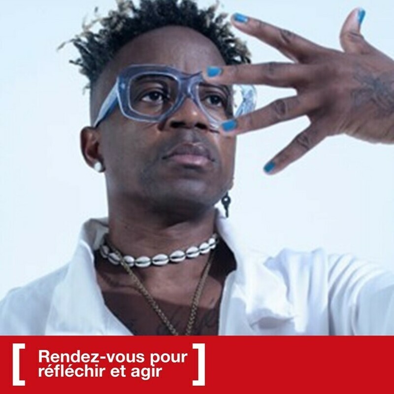 Un concert en acoustique au cœur de l'exposition: Mémoires. Genève dans le monde colonial. avec l'artiste pluridisciplinaire Blick Bassy. Exposition temporaire. Dimanche 1er décembre de 17h30 à 18h.